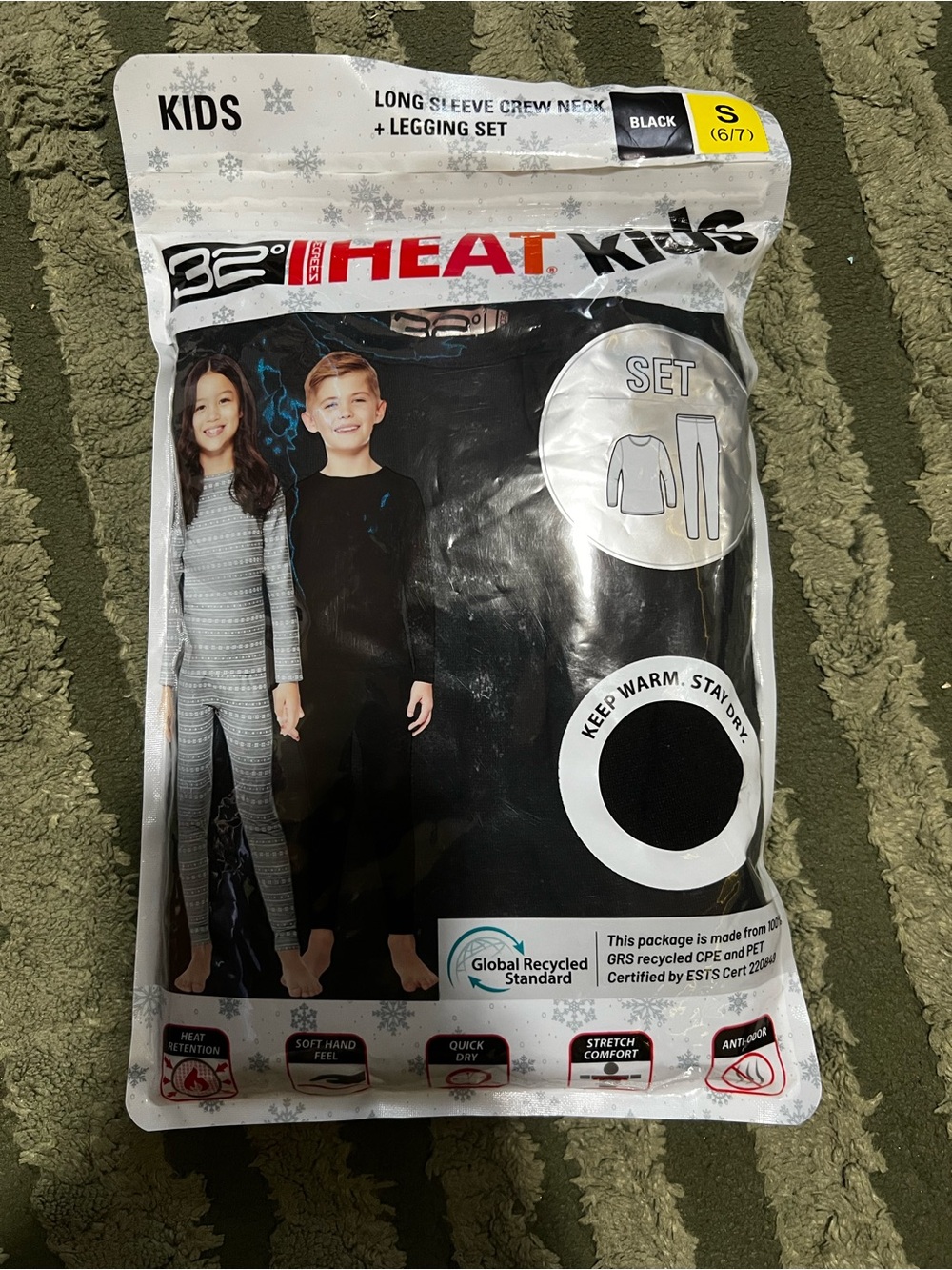 32 Degrees Kids Black Long Sleeve Crew Neck + Legging Thermal Set
